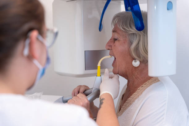 Best Weekend Emergency Dentist in Pleasant Hill, IA
